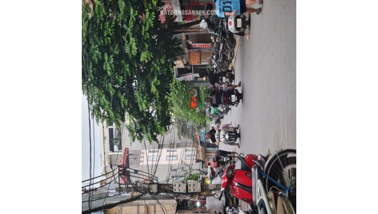  Nhỉnh 5 tỷ có đất gần cổng chính Học viện Nông nghiệp, ngõ ngắn, thông 4 chỗ. Lh 0989894845 